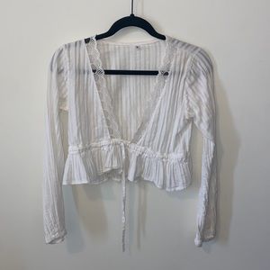 Shein deep V white long sleeve runched top